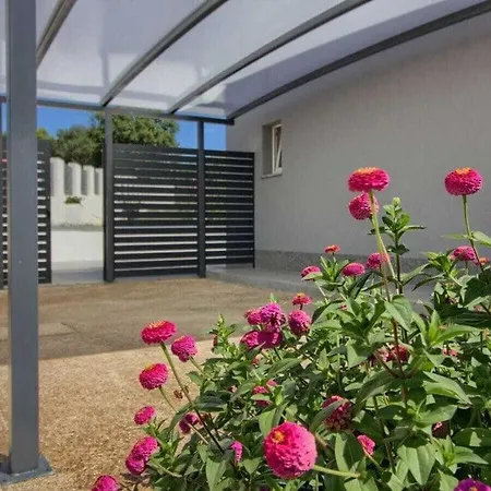 Luna Mit Privatem Pool In فيلة